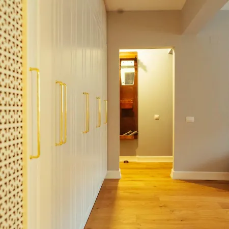 Boutique Luxury Flats - Alhambra *